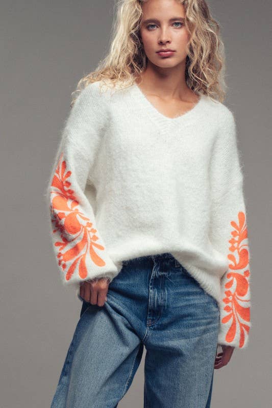 Urban Daizy - Floral Sleeve Fuzzy Knit Sweater