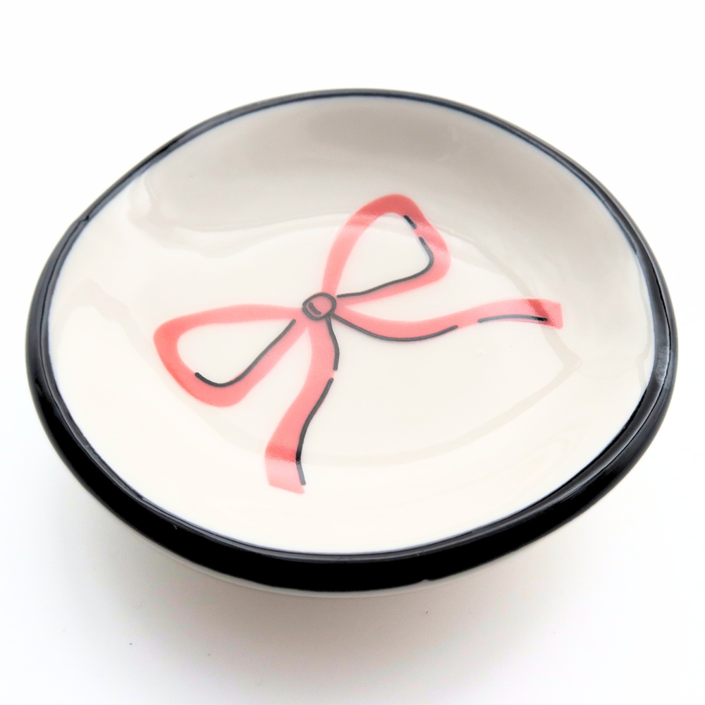 Properly Improper - Ring Dish Salmon Pink Bow