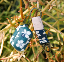 Load image into Gallery viewer, Keychain Clip
