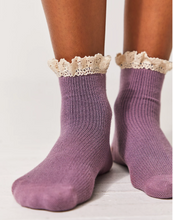 Load image into Gallery viewer, Waffle Knit Ankle Socks