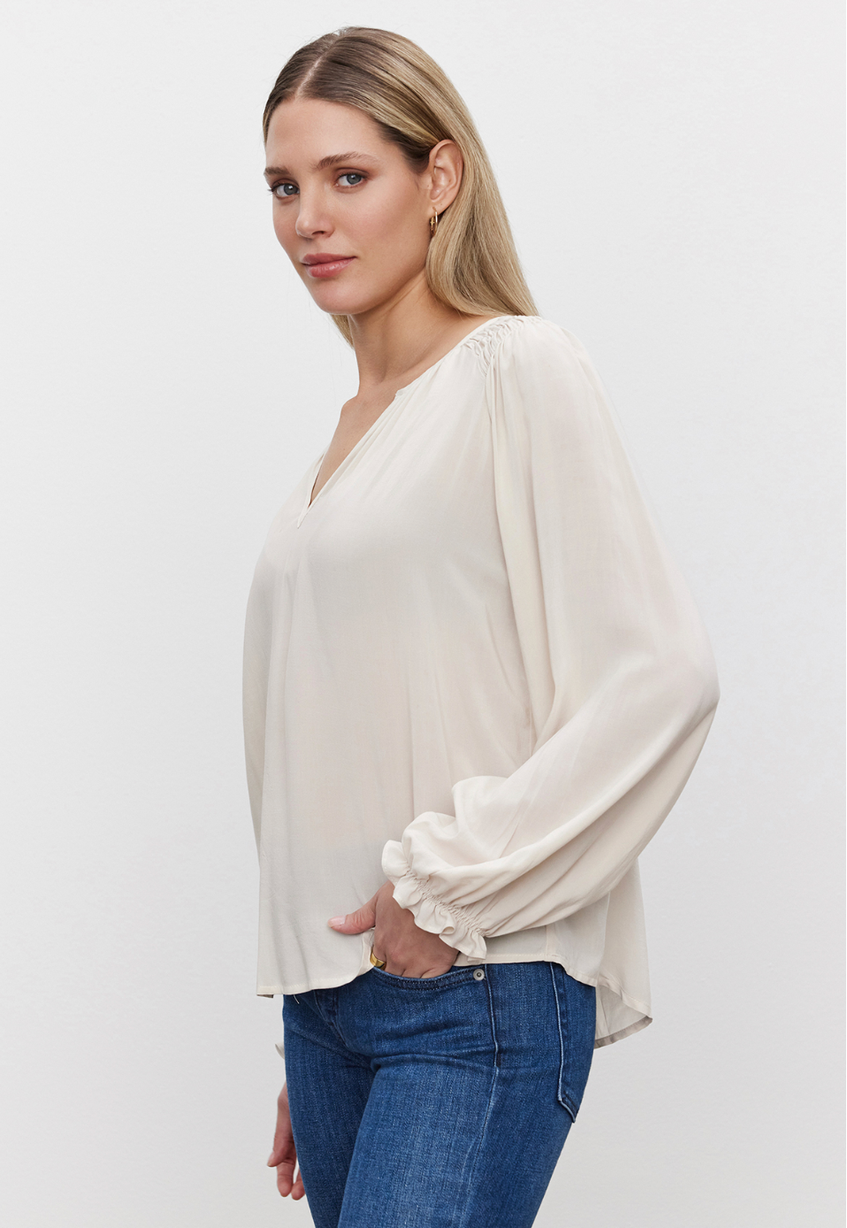 Velvet by Graham & Spencer Azalea Rayon Challis blouse