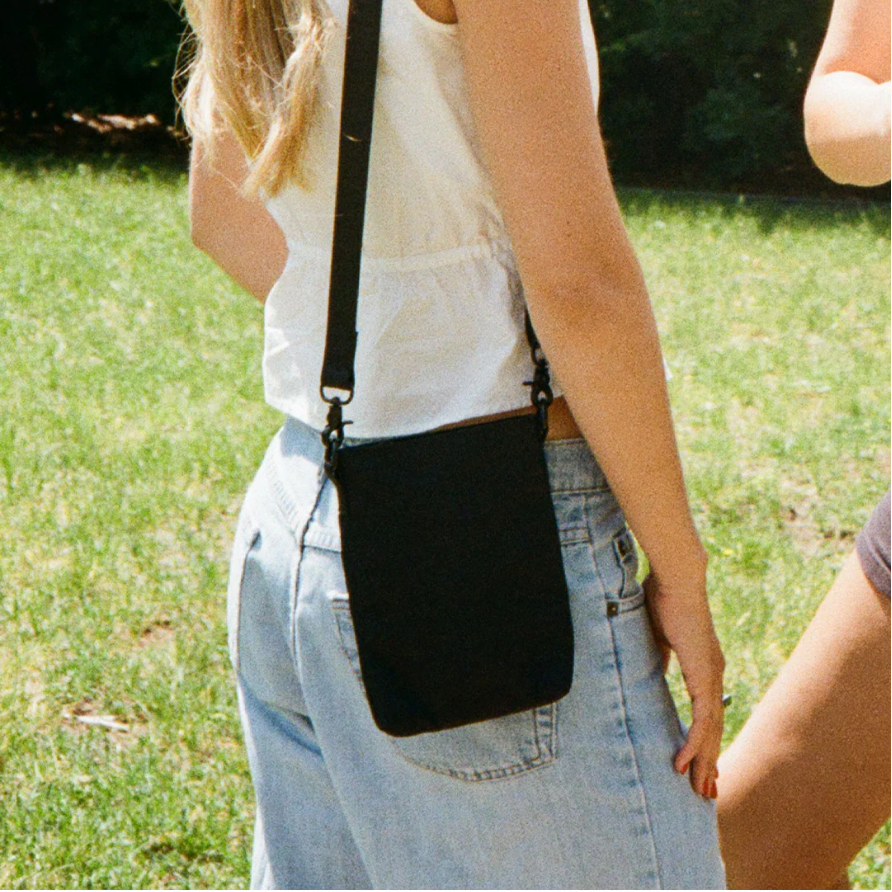 Thread Wallets Pocket Sling bag