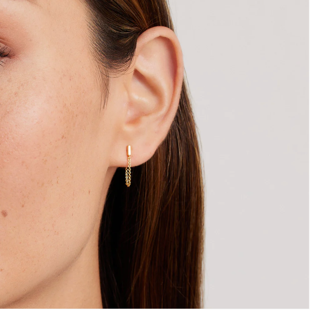 gorjana Tatum Chain Gold Huggie Earrings