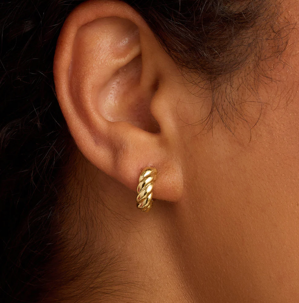 gorjana Crew Helium Gold Huggie Earrings