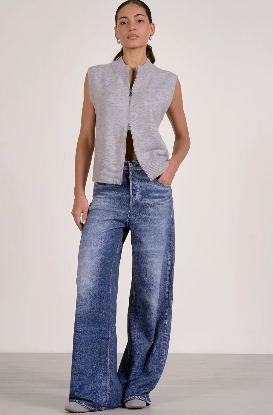 Britt Sleeveless Zip-up Vest