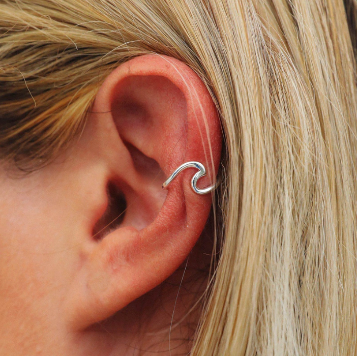 Silver Puravida Wave Ear cuff