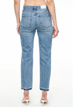 Load image into Gallery viewer, Charlie Getaway Vintage Denim Jeans